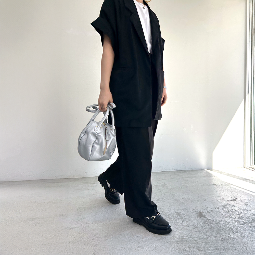 ampersand ボール レザーショルダーバッグ
