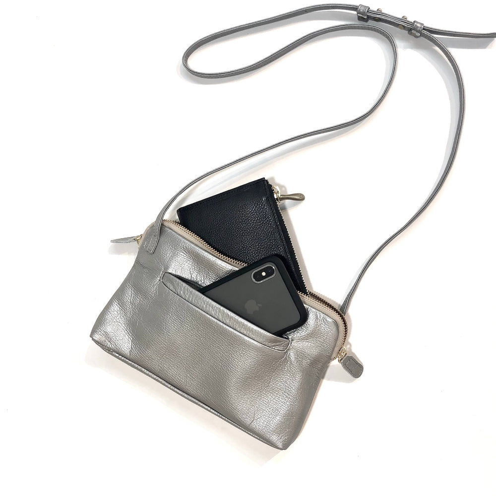 ampersand ソフトレザーショルダーバッグ